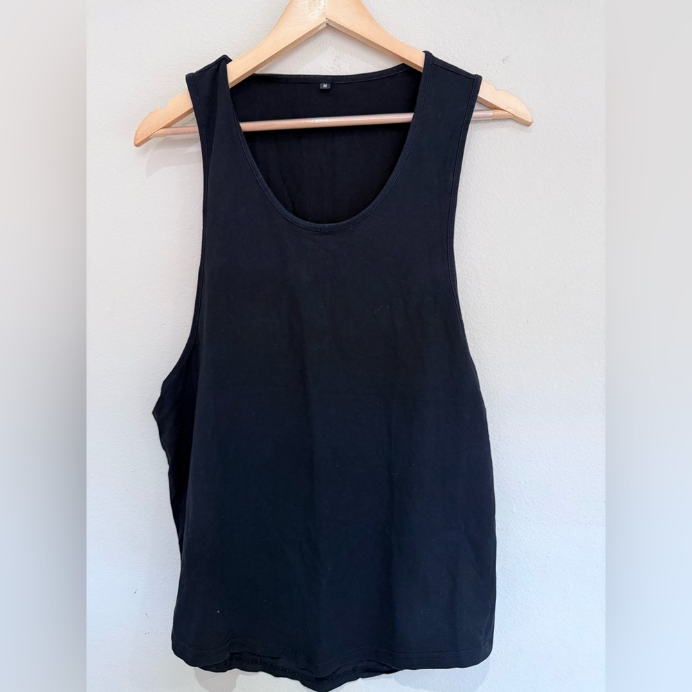 Men’s Black Tank Size Medium